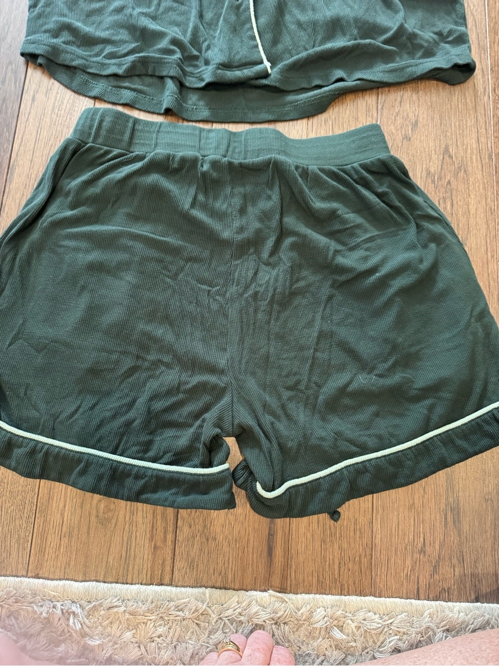 Cozy Earth Dark Green Short Sleeve Pajama Set with Contrast white Trim - Picture 2 of 3